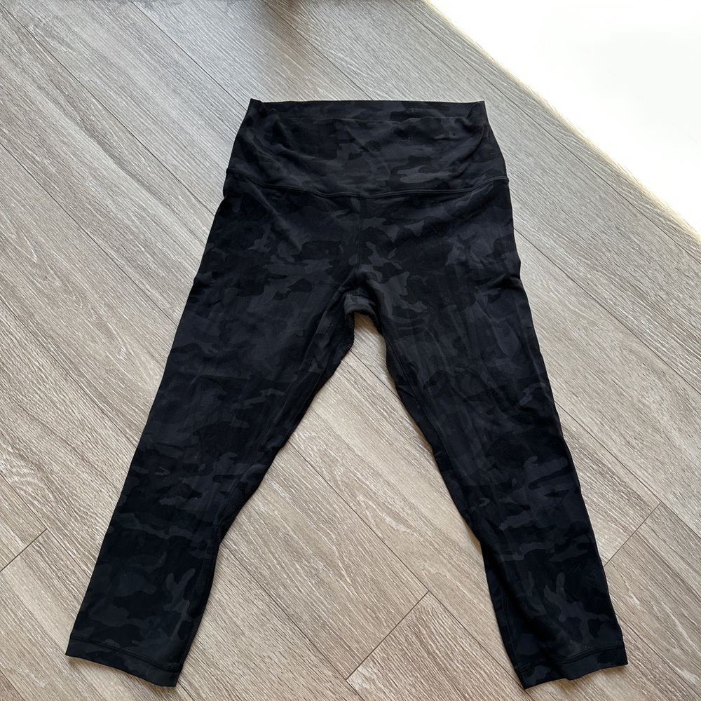 Lululemon camo leggings size 10